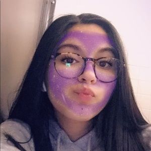 Meet your Posher, Adalia